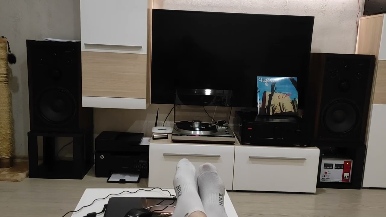 technics sl-1300 mk2 + onkyo integra A-2001 +technics sb -501