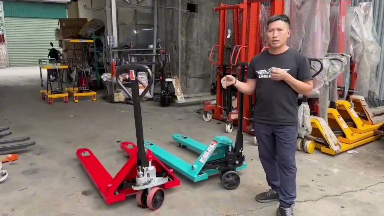 So Sánh Xe Nâng Tay 3 Tấn Mitsubishi Và Nitto: Sự Thật Ít Người Bán Xe Nói Cho Bạn