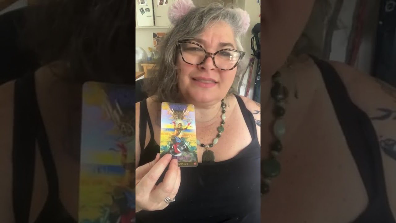 The Starman Tarot (Review and Collective Reading) 