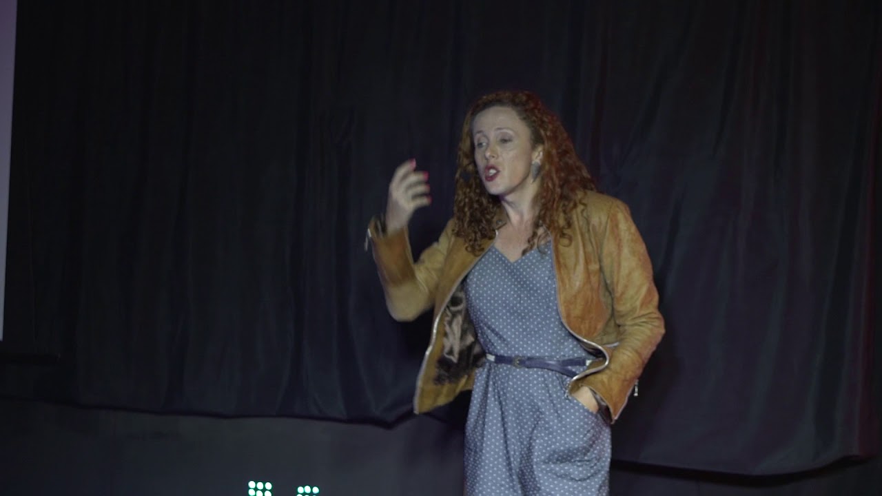 Do tabu à normalidade: precisamos discutir sobre transexualidade | Giowana Cambrone | TEDxPetrópolis