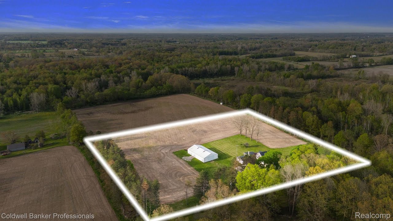 2591 E NORWAY LAKE RD | Deerfield Township Real Estate