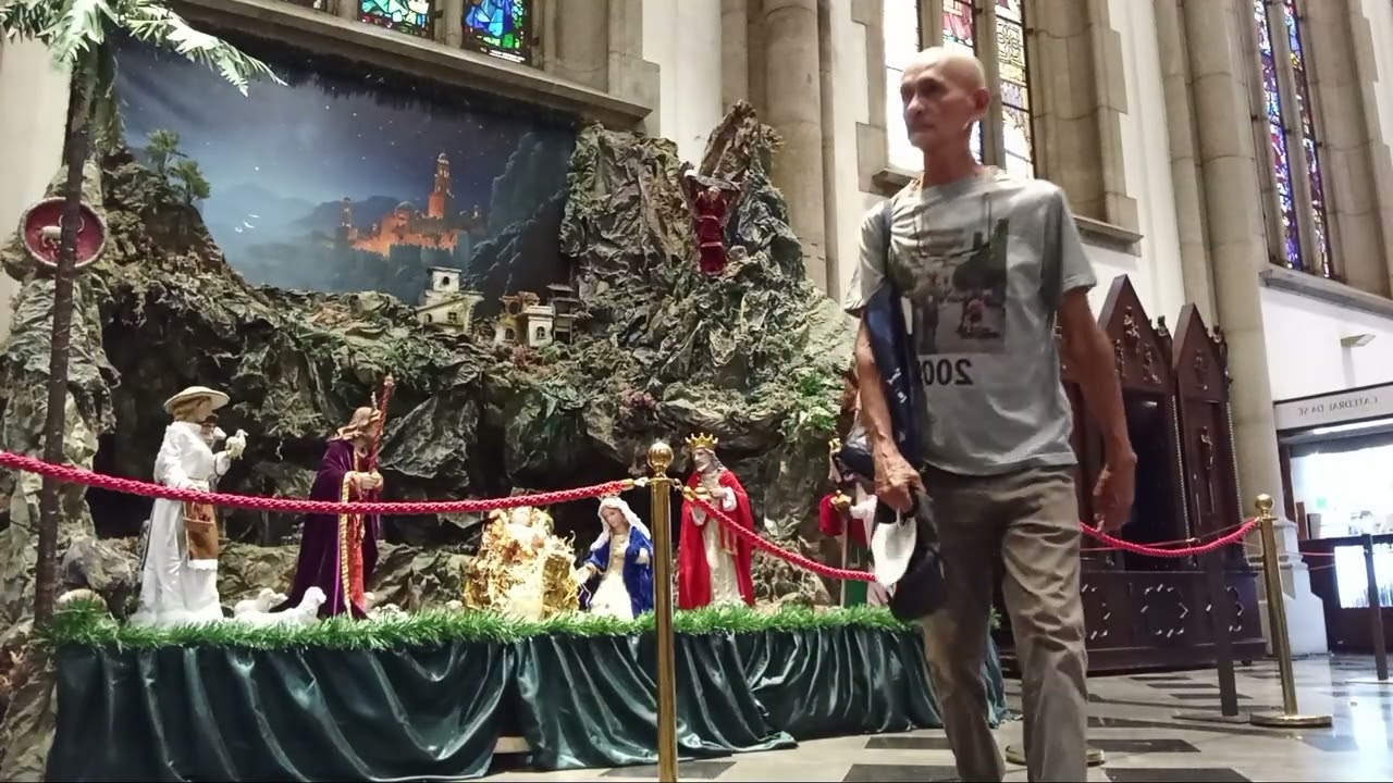 @29/12/2025 fazendo tur na praça da Sé no centro de SP. E A CATEDRAL DA SÉ