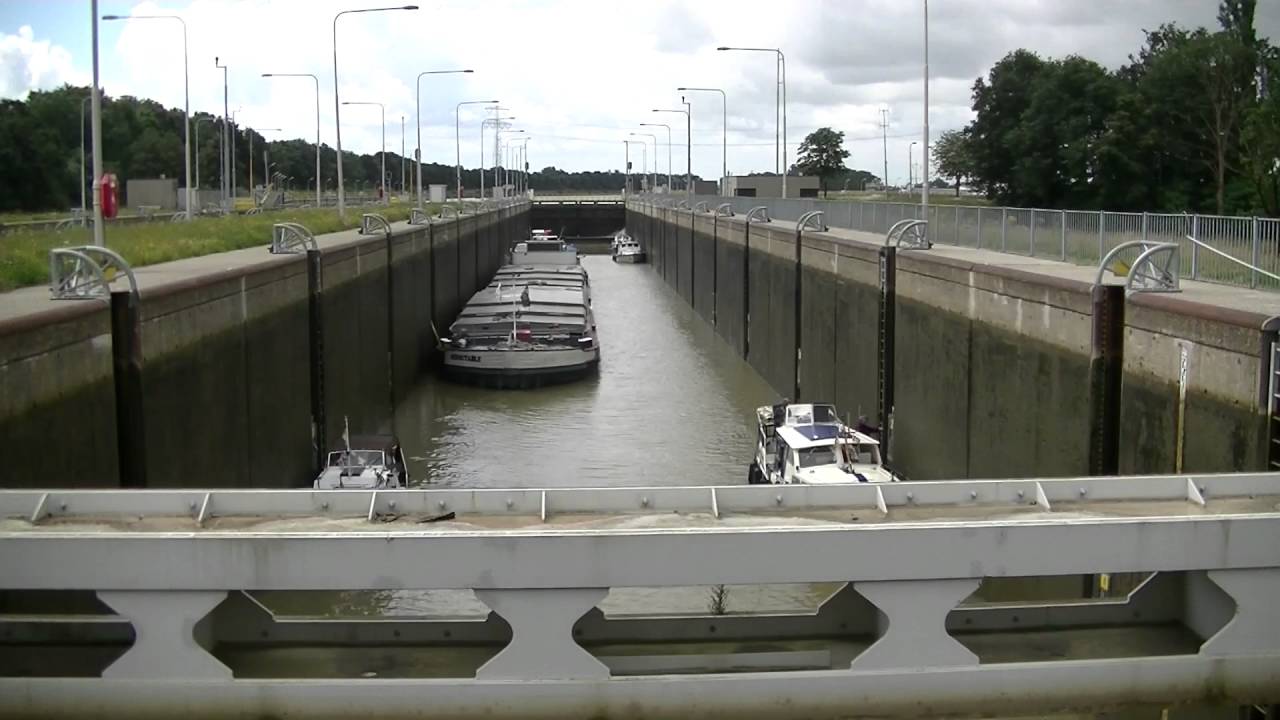 2016 07 03 Time lapse sluis Born