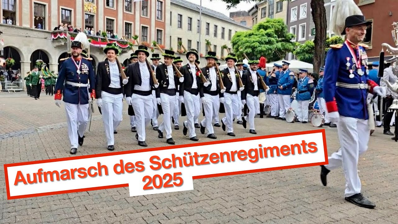 Neusser Bürger Schützenfest 2025 - Aufmarsch des Schützenregiments auf dem Markt / 31. August 2025