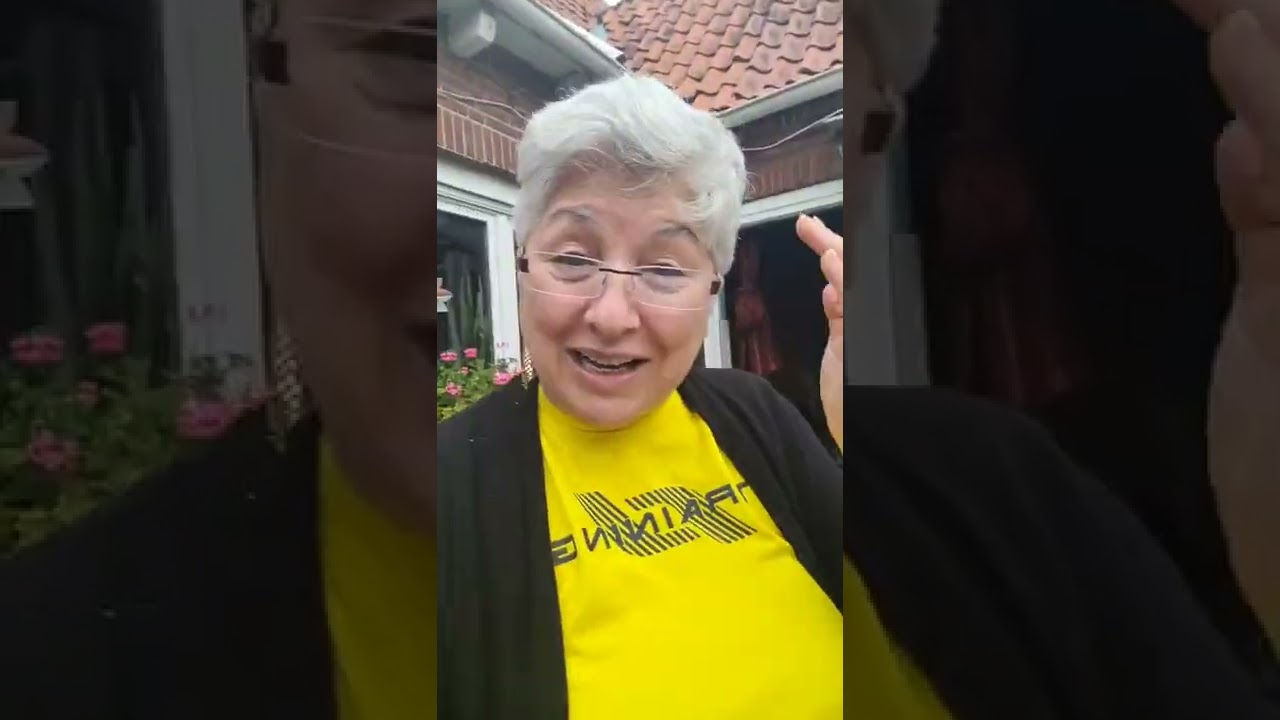 تصمیم زیبا برای بازگشت به هامبورگ به علت نپذیرفتن خط قرمزهای نوری🌷🌿