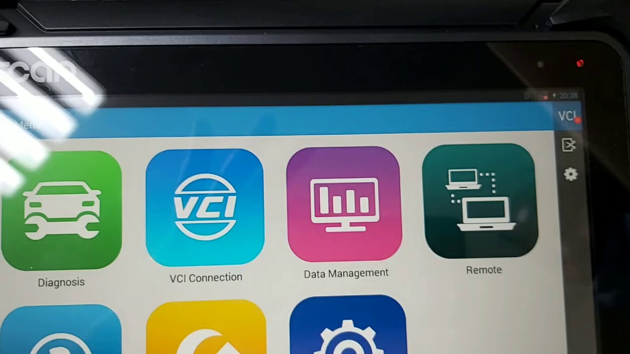 بيع اجهزة فحص السيارات و الشاحنات الامارات الشارقه و تفعيل الاجهزة من اكبر محل لبيع اجهزة كشف اعطال