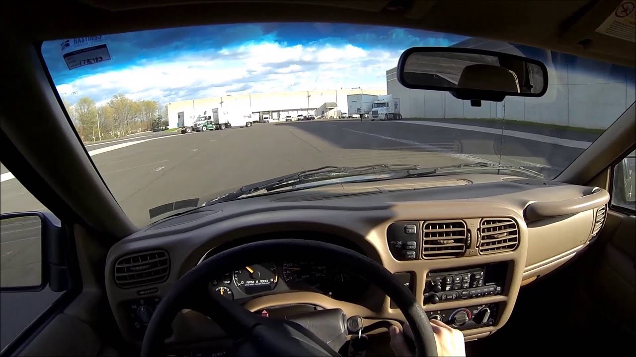 Review for 2001 Chevrolet S-10 4x4 pickup truck test-drive