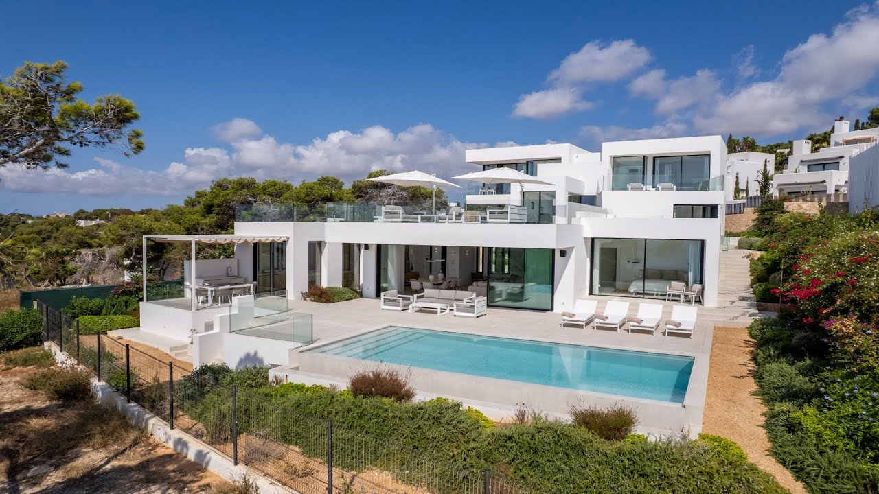 Luxury Seafront Villa for Rent in Cap Martinet, Ibiza | 17.500 € per month | Ibiza Hills Homes
