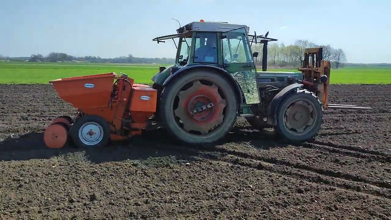Sadzenie ziemniaków 2023 Fendt 250 SA i sadzarka Underhaug