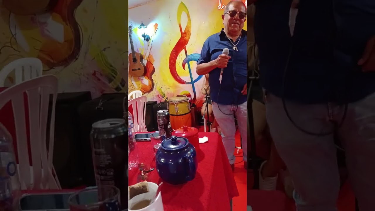 Peña Farolito de Lupe canta Curro 