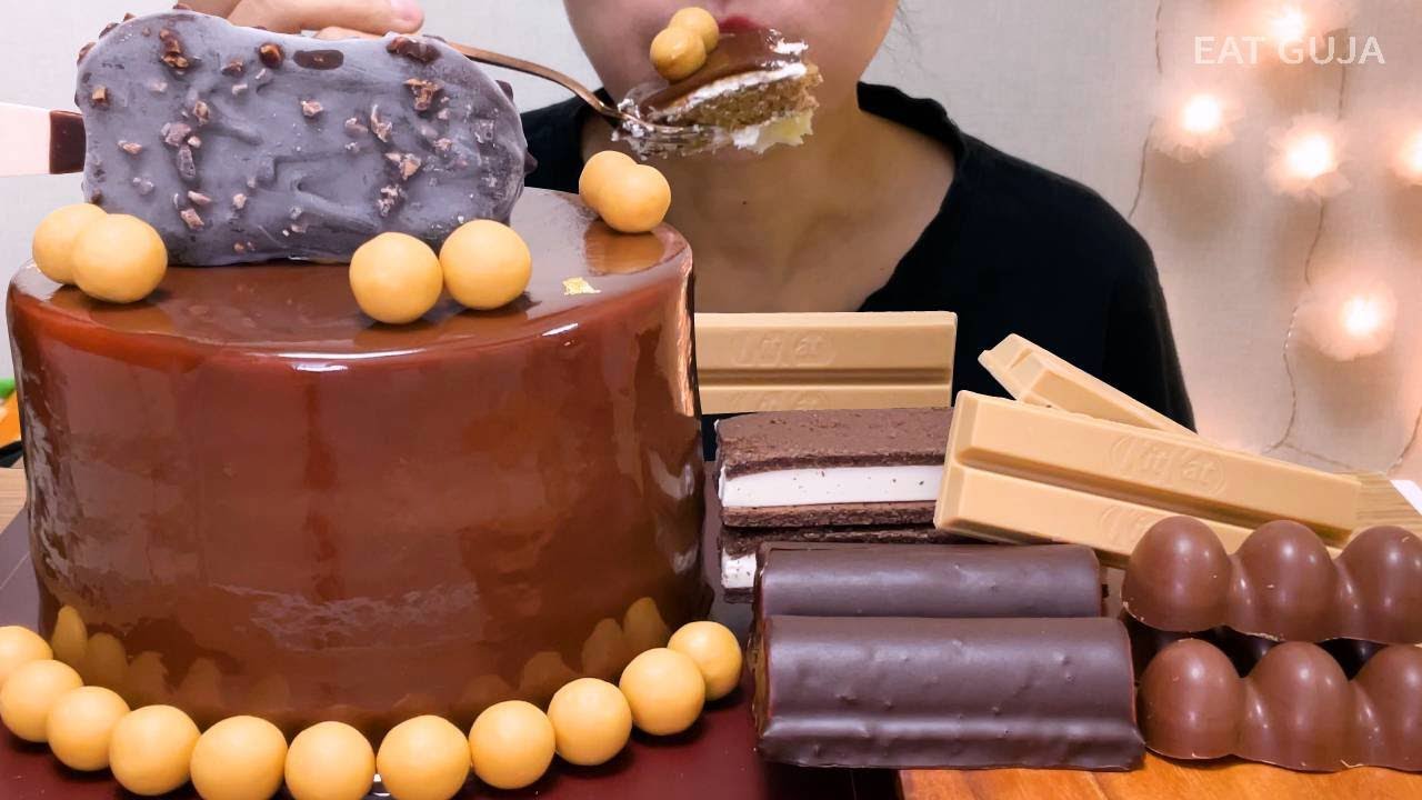 🍫초코 골드 레이어 케이크🎂 몰티져스카라멜골드 킷캣골드 초코 샌드 과자들 Chocolate Cake MUKBANG チョコケーキ