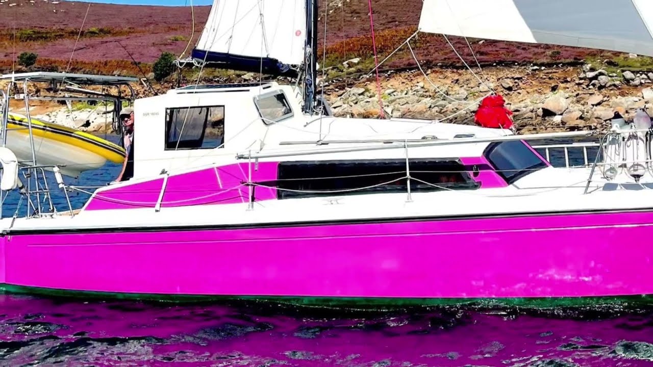 Prout Quest 33CS tour with Multihull World