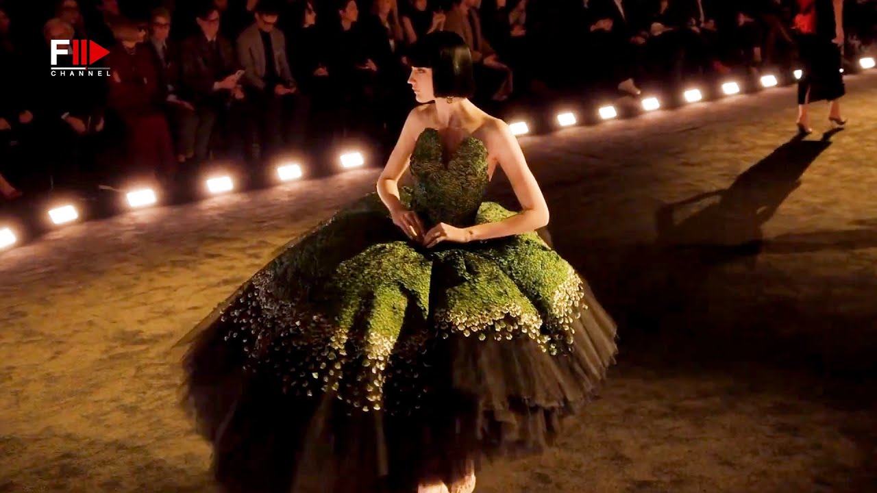 SCHIAPARELLI Spring 2026 Couture Best Looks Paris - Fashion Channel