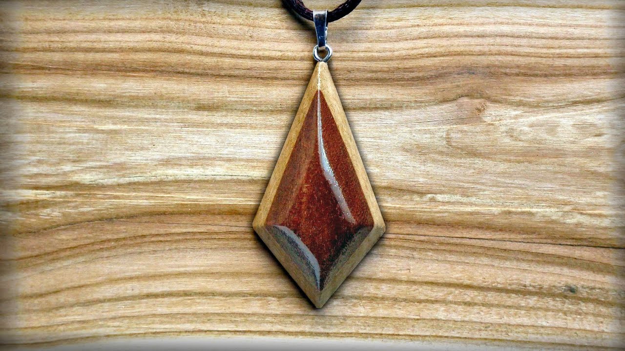 How to make a simple wood necklace - step by step
