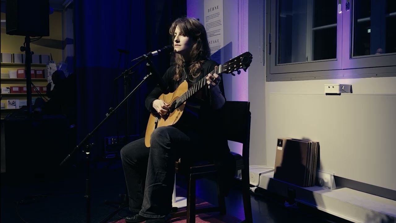 Melanka Piroschik – Jak Posiju Rozhu (live)