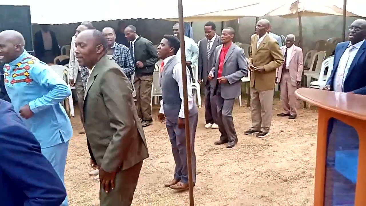 THE APOSTLES CHURCH PRAISING
