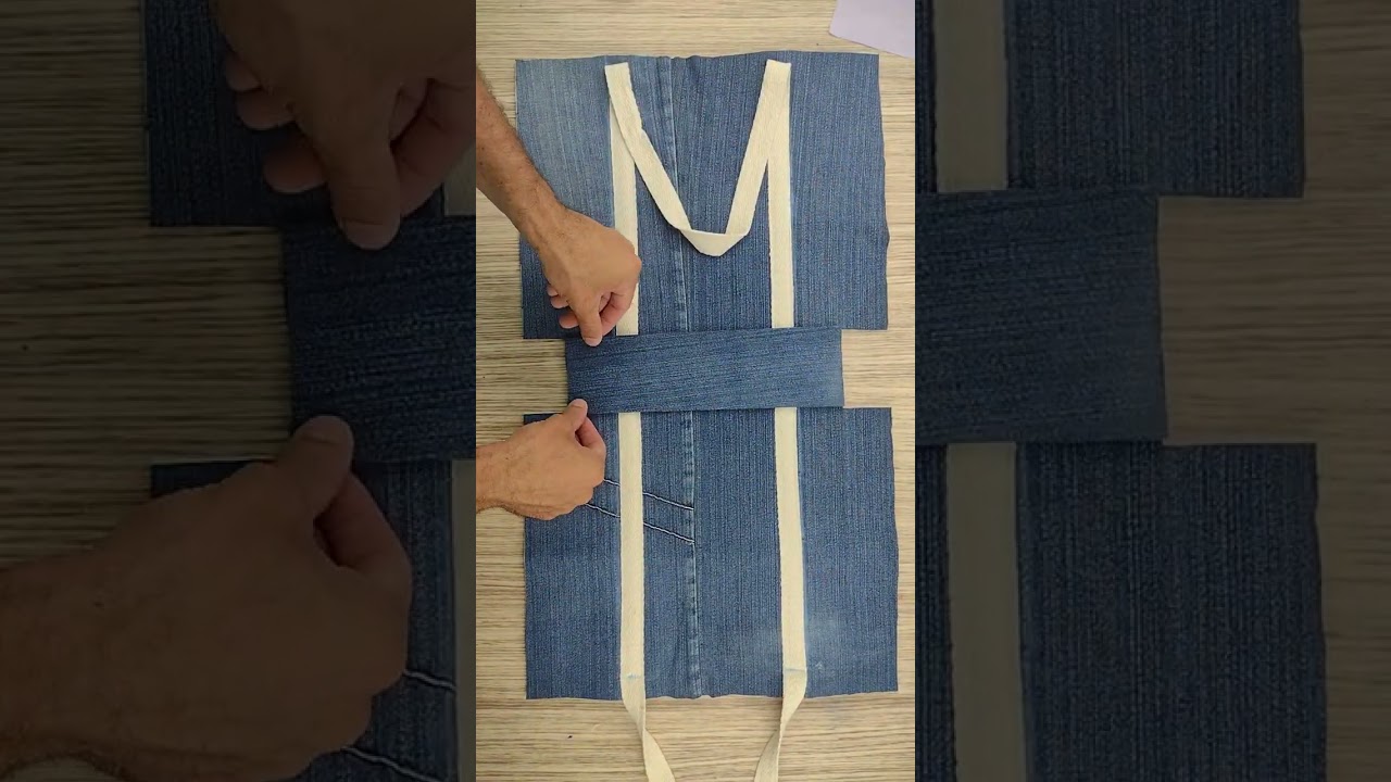 Bolsa feito de pernas de calça jeans