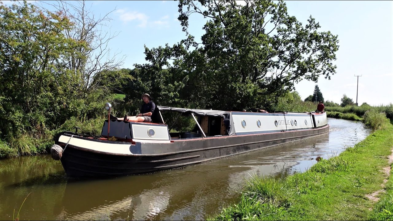 Canal Path Walks: Runcorn to Northwich on the Bridgewater Canal and the Trent and Mersey Canal.