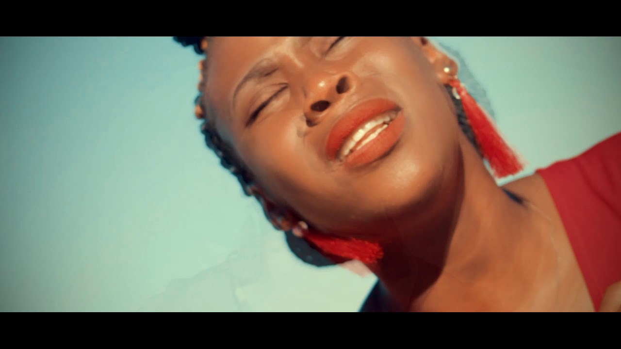 Muri mutsvene Official video by Dorcas Moyo ft Samantha Lova