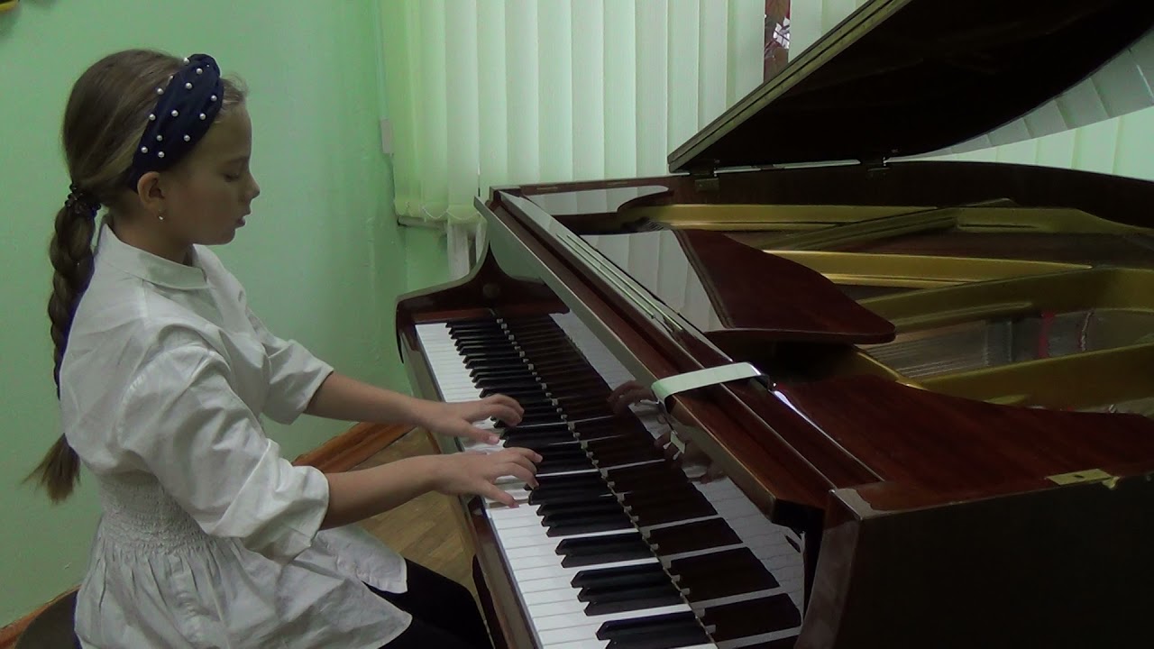 Коваленко Валерия (10 лет)/Р.Шуман «Маленький этюд» из «Альбома для юношества» ор. 68.