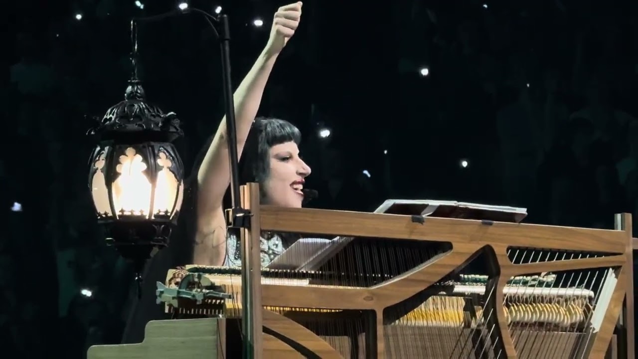 Lady Gaga - Speechless [Acoustic] (Live in Manchester - 10/7/25)