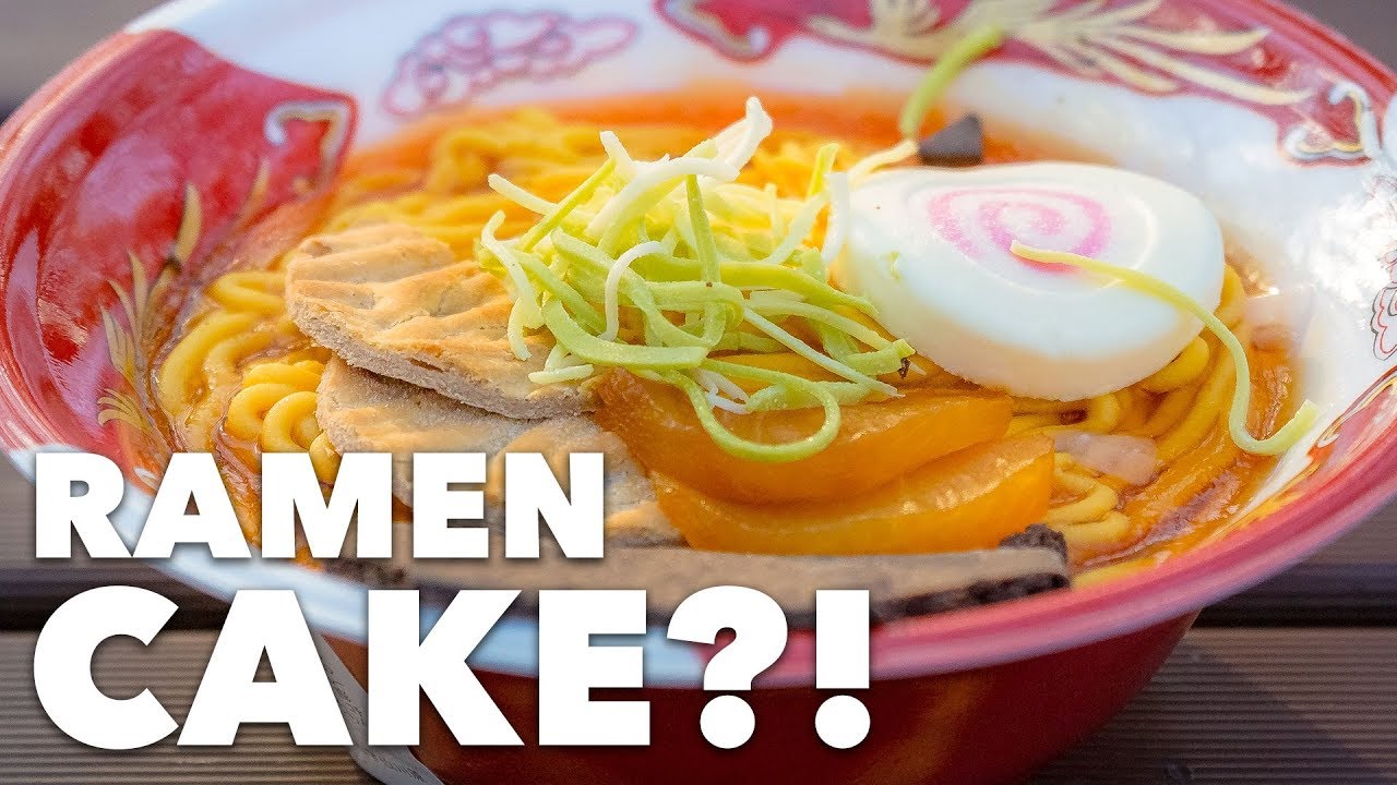 Japanese CHRISTMAS CAKES + Tokyo RAMEN CAKE! | Yoyogi Park, Tokyo [4K]