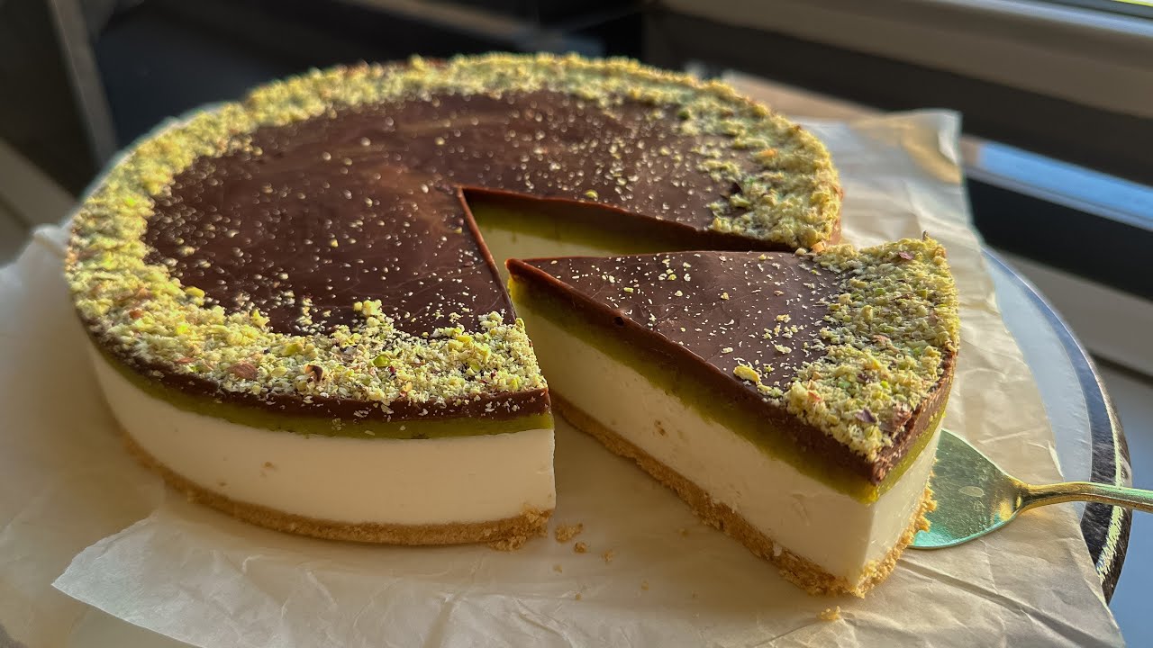 Dubai Chocolate Cheesecake Recipe  The Luxurious 2024 Dessert Everyone’s Talking About!