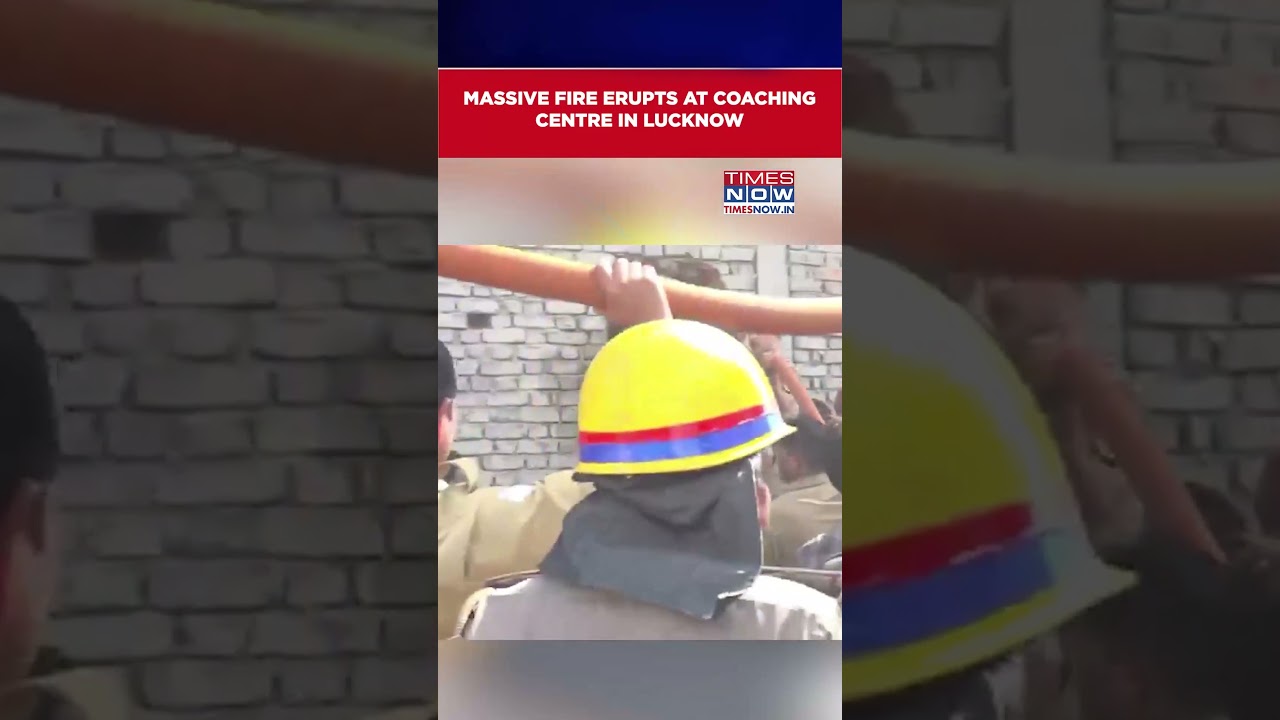 Massive Fire Breaks Out At Coaching Centre In Lucknow, Firefighters Rush In To Rescue #shorts