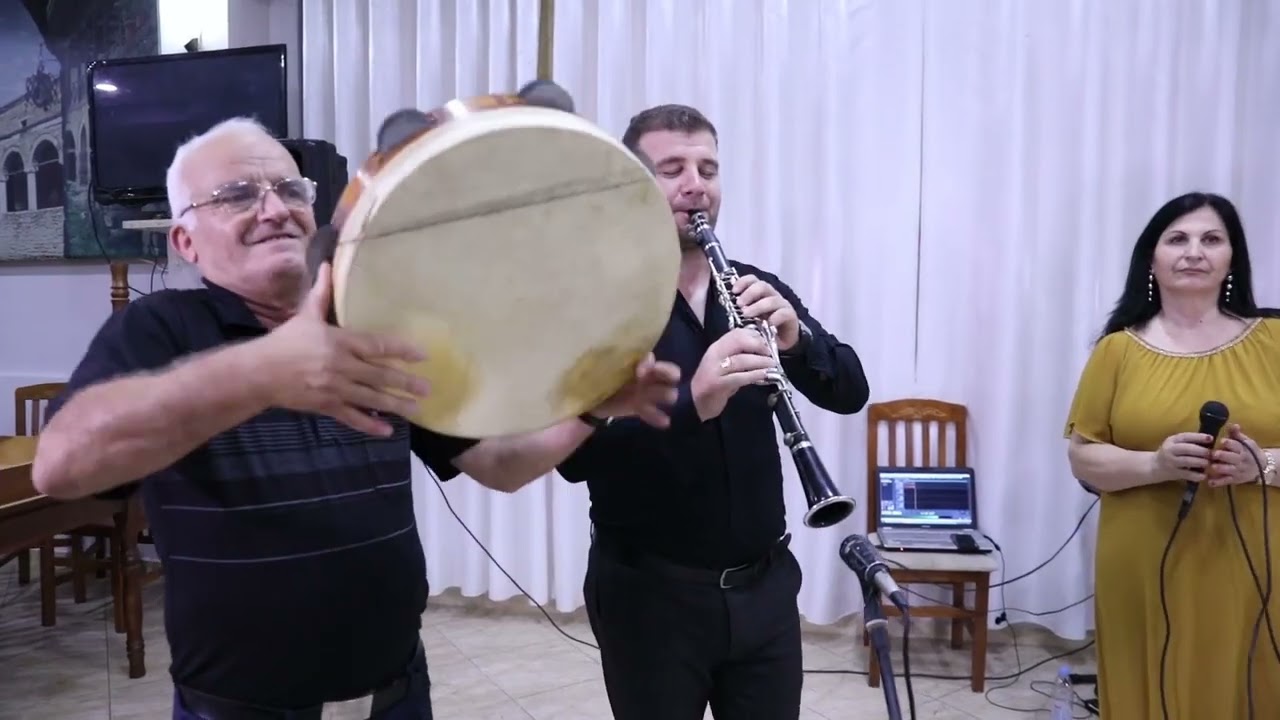 Marsel Gjino .Ardjon Gjino. Aleksander Nushi .                     myzeqare fshaçe (sazet e semanit)