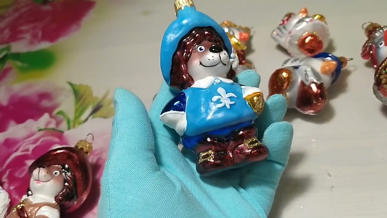 36. Лисичанские ёлочные игрушки. Псы-мушкетёры и Сорока-белобока с детьми
