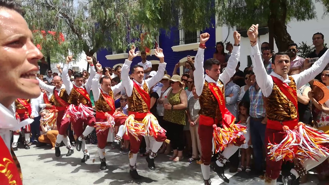 CASCABELEROS BAILANDO EL FANDANGO PARAO EL DIA DE SAN SUAN 24/06/2017 ALOSNO (HUELVA)