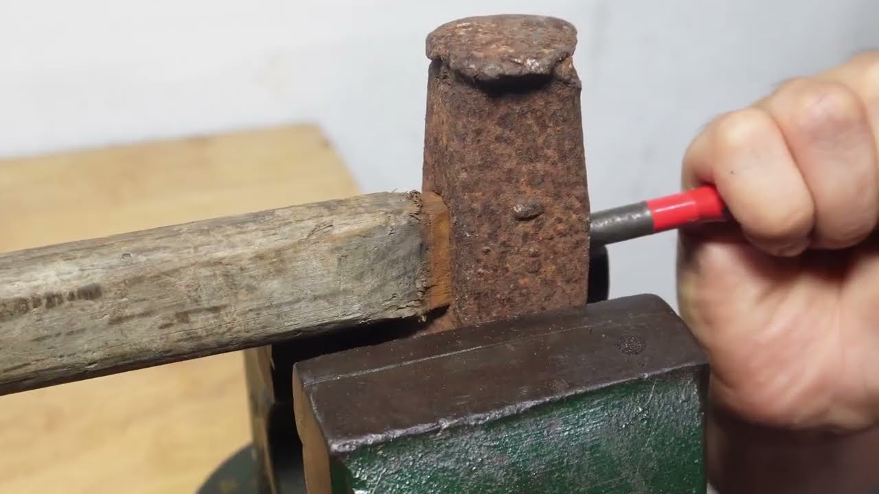 Rusted Tool Restoration - Is That an Axe?