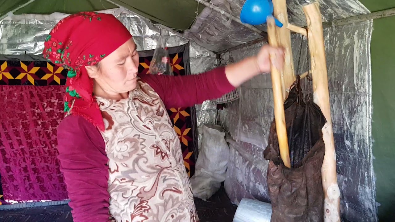 🇰🇬🇰🇬🇰🇬kırgız yaylası kashka_suu'da orjinal kımız yapım videosu ...#kımız #kırgızistan #natural #at
