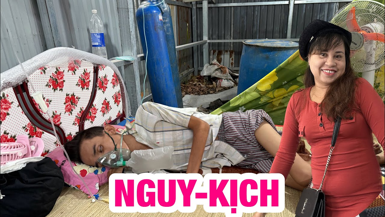 Đức mồ côii sức khoẻ suy sụp trầm trọng ăn uống ói mửa đấu tranh dành lại sự sống
