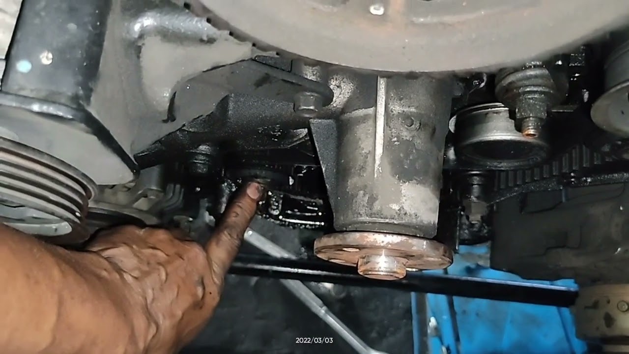 4D56 engine.oil leaking