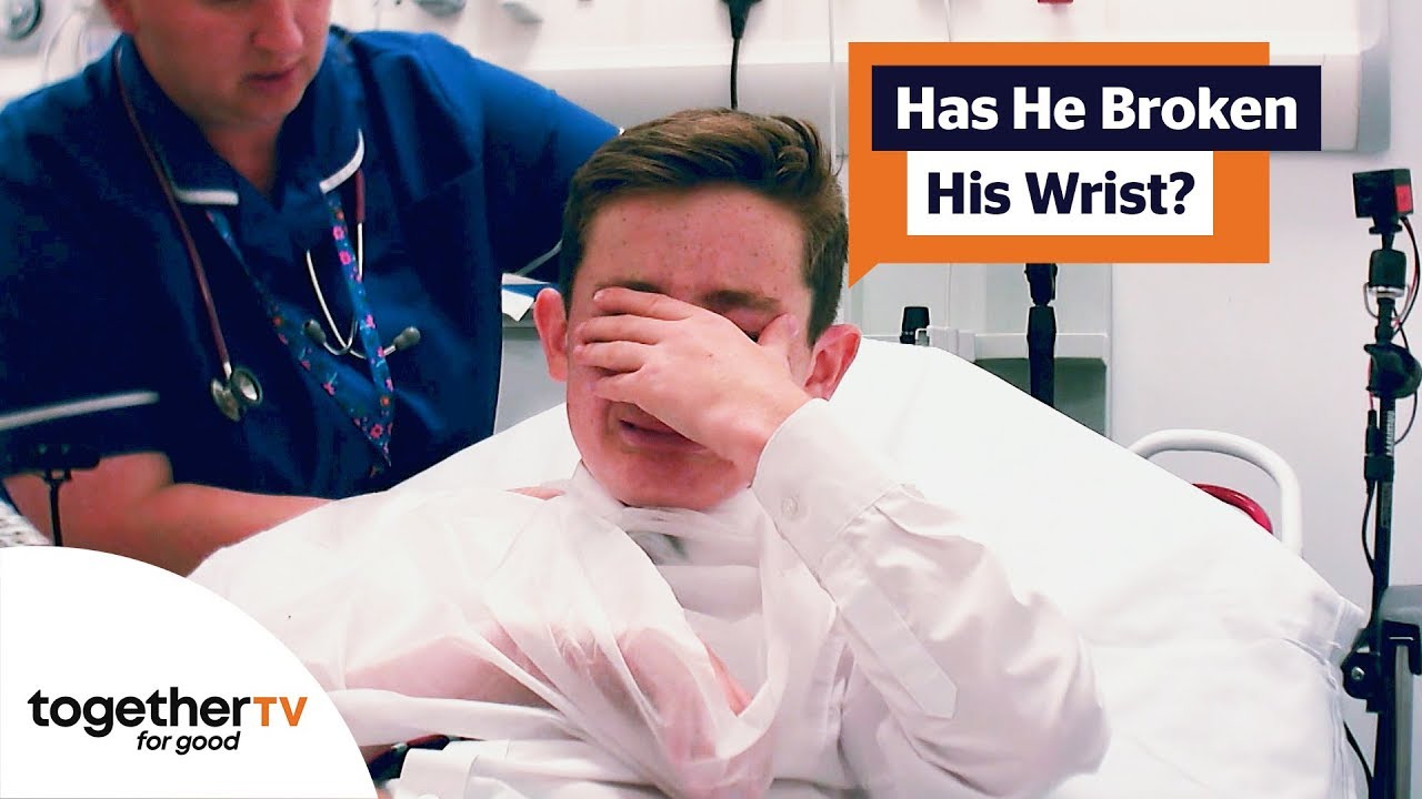 Has Schoolboy Broken Wrist Playing Football? | Secret Life of the Hospital Bed