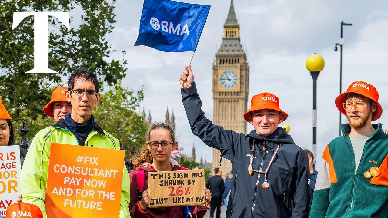 Doctor strikes leave NHS facing five &lsquo;Christmas Days&rsquo; in three weeks