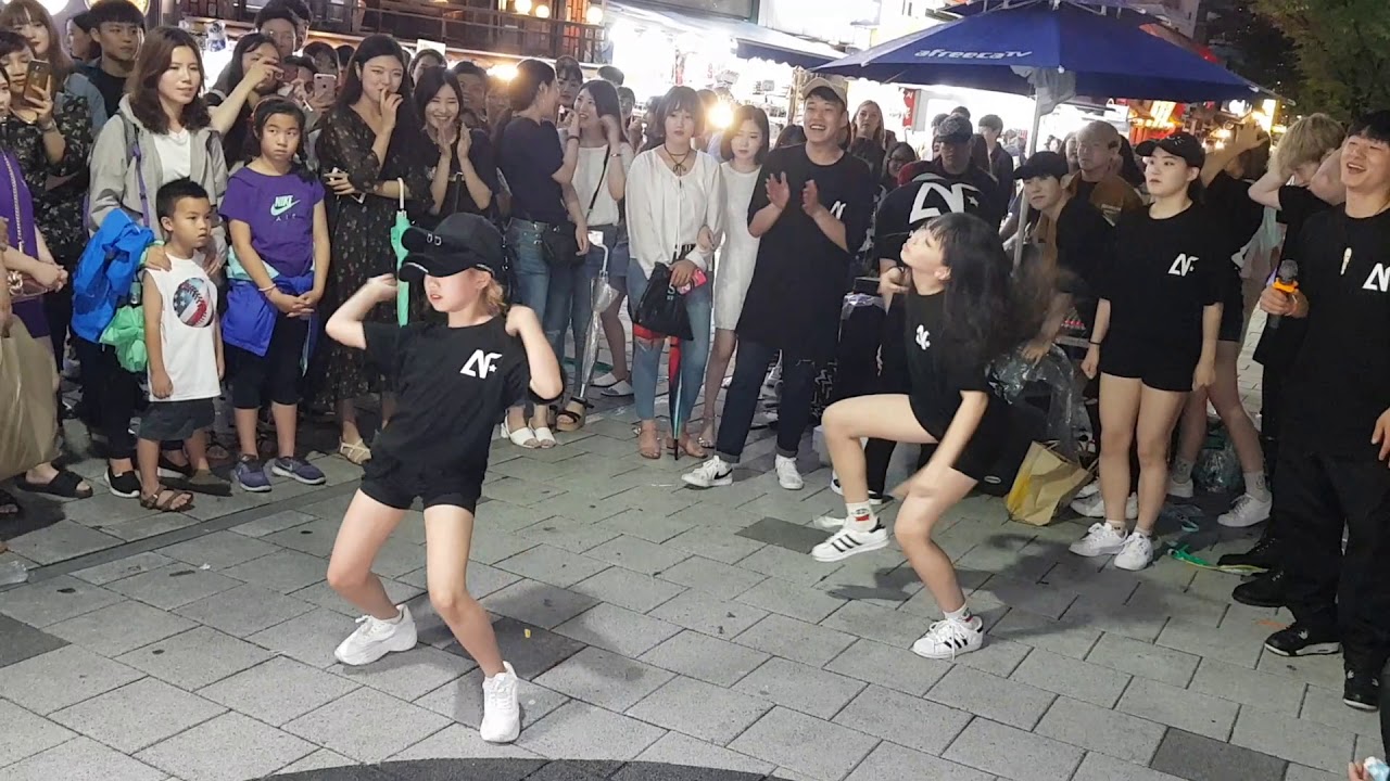 180623 셀럽파이브 - 춤추는 곰돌 홍대 버스킹 직캠ㅣCeleb Five - AF STARZ Hong-dae busking fancam