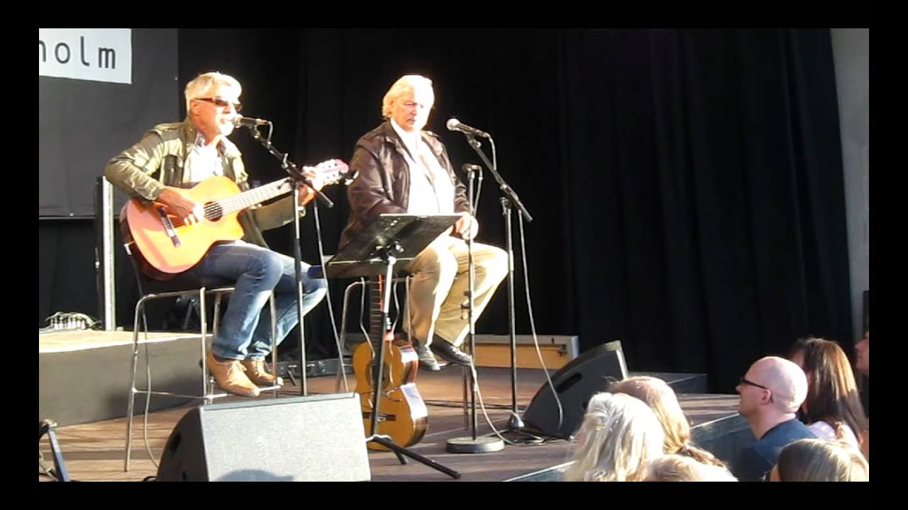 Bengt Sändh & Finn Zetterholm Balladen Om Flaskan & Trosan Stockholm Kulturhusets tak 120711