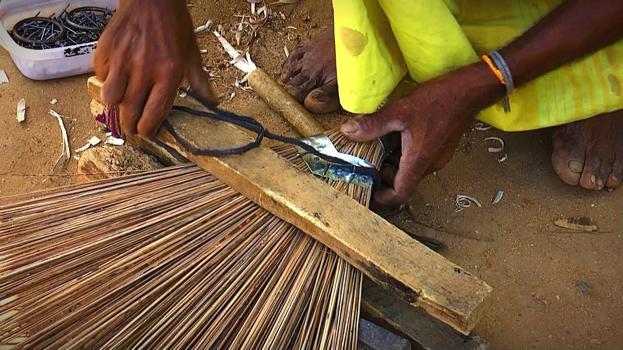 Making Your Own Homemade Outdoor Coconut Palms Garden Broom
