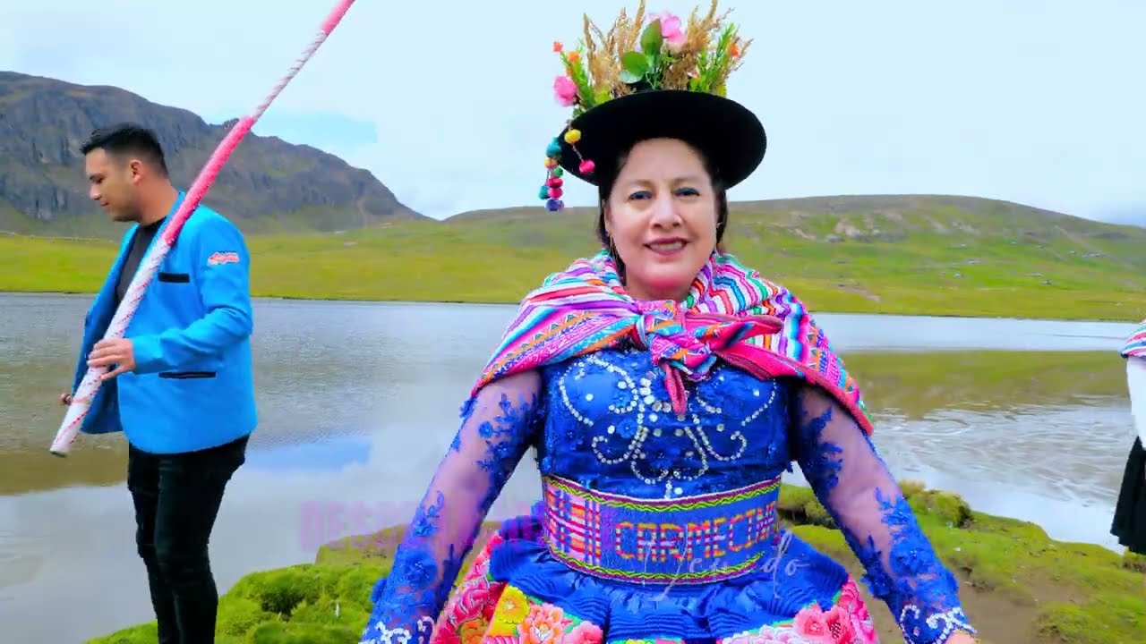 CARMENCINA DE CHURCAMPA - DESDE LEJOS HE VENIDO- PRIMICIA 2025 - 2026