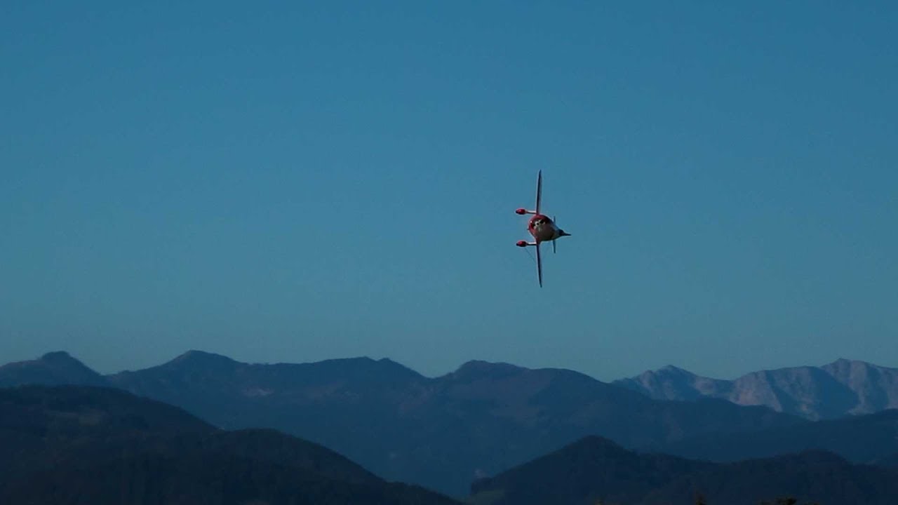 A Gee Bee with a 250 ccm Valach flown by Gernot Bruckmann
