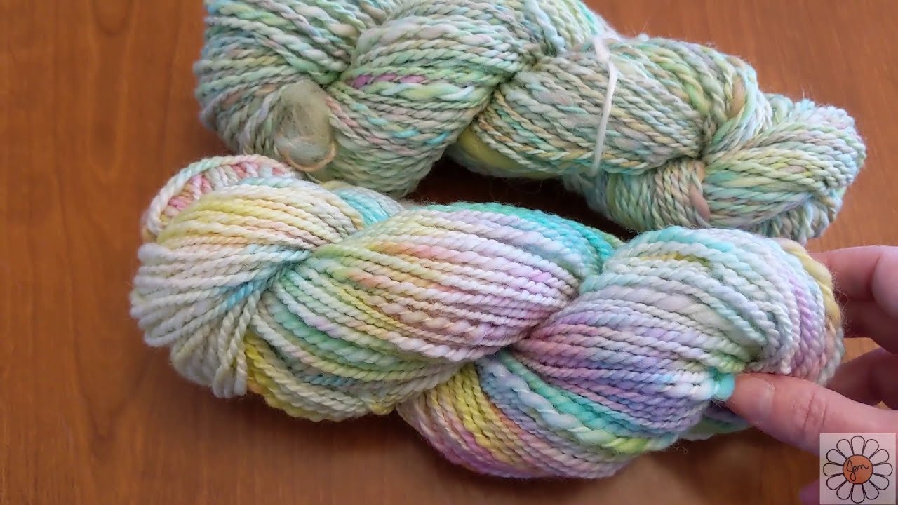 Dye experiment 2: Should you dye your fiber before or after spinning yarn?