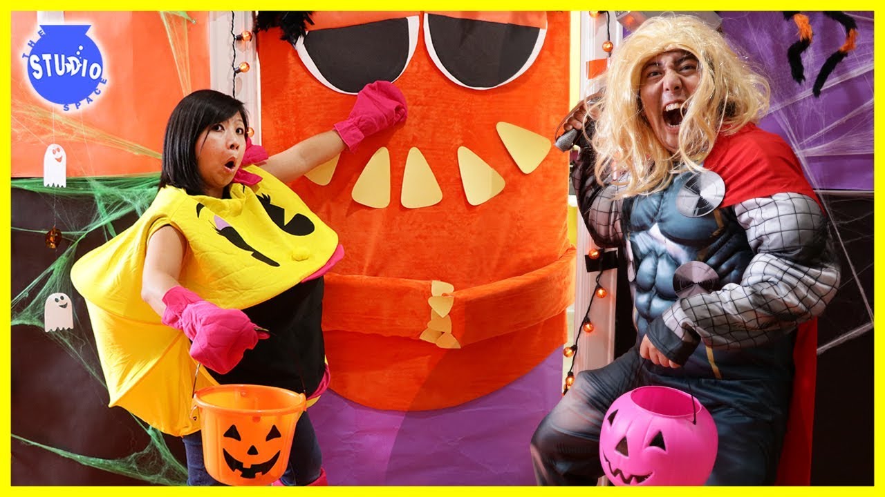 DON'T Trick or Treat Wrong Door!! Scary Halloween Doors + What's in the Box