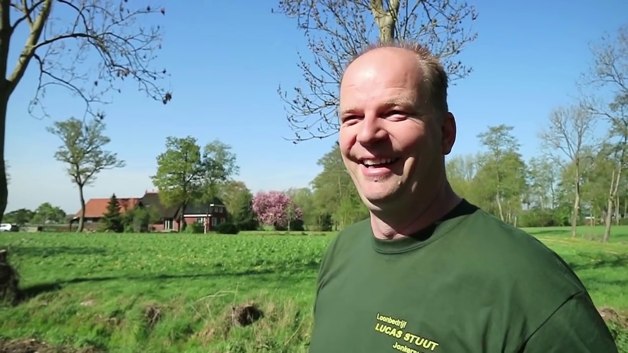 Het seizoen is begonnen: de loonwerker moet met de kop op het stuur - Bie de Boer (26)