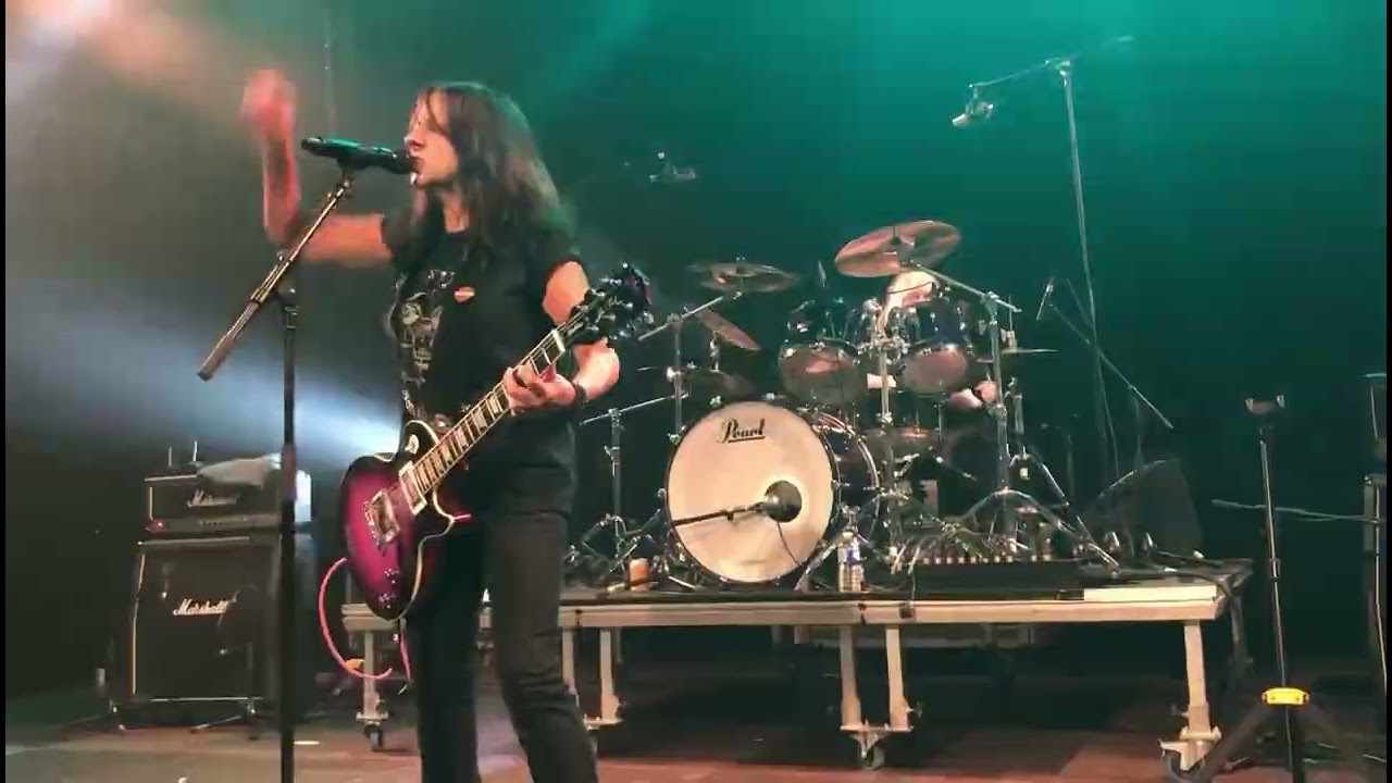 GIRLSCHOOL (Emergency) Golden Age Rock Festival 2022