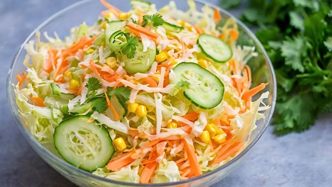 Leckerer Chinakohl Möhren Salat in 5 Minuten. Ich werde nie müde, diesen Salat zu essen!