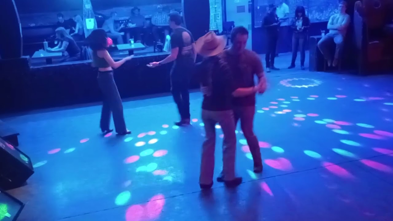 * 1/21/2026 * Line Dancing  @  The Blues Saloon - St Paul, MN  **  LINE DANCING  ** LINE DANCING  **