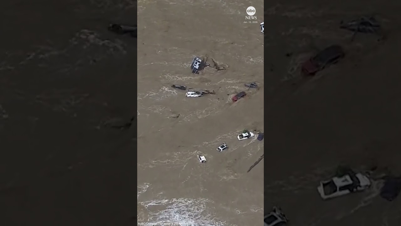 Cars washed out to sea in Australia flash flooding