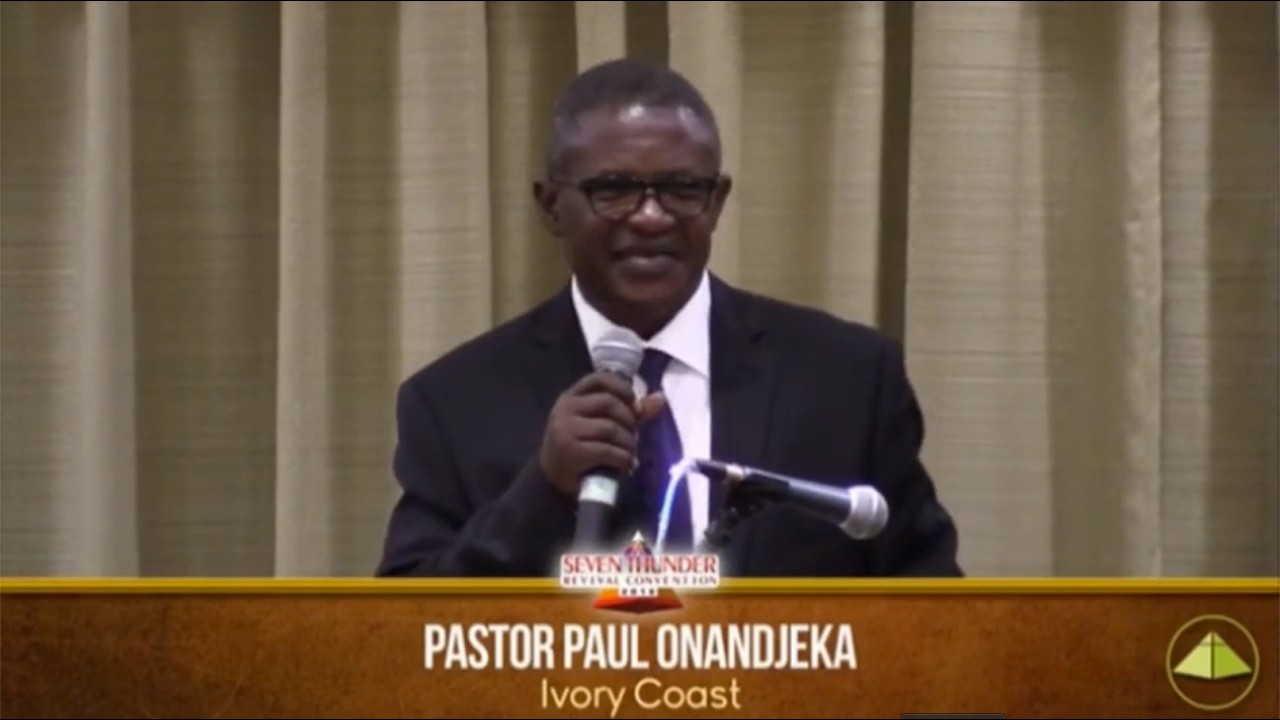 Titre: La Manifestation Du Signe, Fr. Paul ONANDJEKA